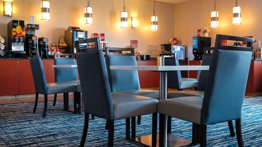 Best Western Plus Mid Nebraska Inn & Suites Kearney Restaurant photo